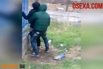 Быстрый узбекский секс в позе стоя в парке Андижана