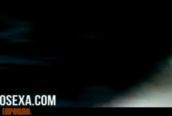 Узбечка стоит раком и горячо отдается своему мужу в классную пизду